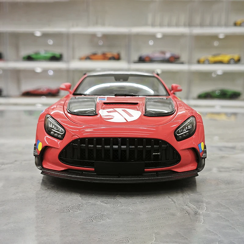 Фото Коллекционные модели автомобилей Minichamps 1:18 для GT BLACK из сплава, для коллекционирования и демонстрации. №3