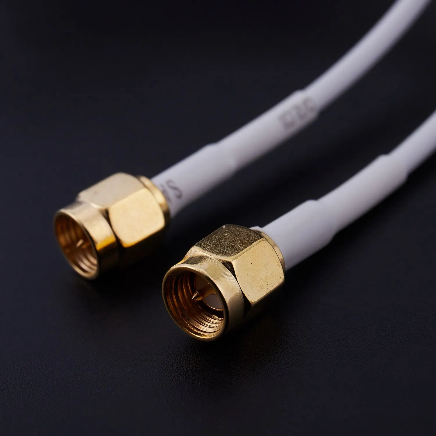 700 ~ 2600 МГц 88 дБи 3g 4g Lte Антенна мобильная антенна усилитель со штекером панельная антенна Mimo + 2 метра (2x SMA-Male) (art.: 3920ca06d20ef) - 3920ca06d20ef