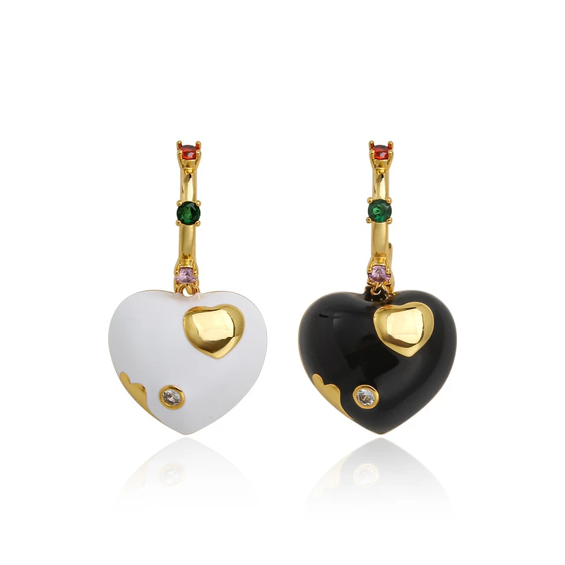 

2023 New Korean High-end Retro Niche Design Love Ear Studs Women Light Luxury Enamel Glaze Wholesale Elegant Metal Jewelry Gifts