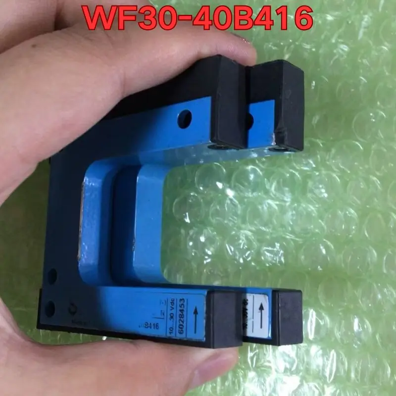 Фотоэлектрический переключатель WF30-40B416