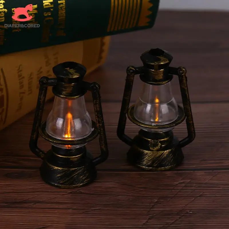 

1:12 Dollhouse Miniature Retro Led Oil Lamp Doll House Accessories Home Living Room Scene Decoration Pretend Play Toys