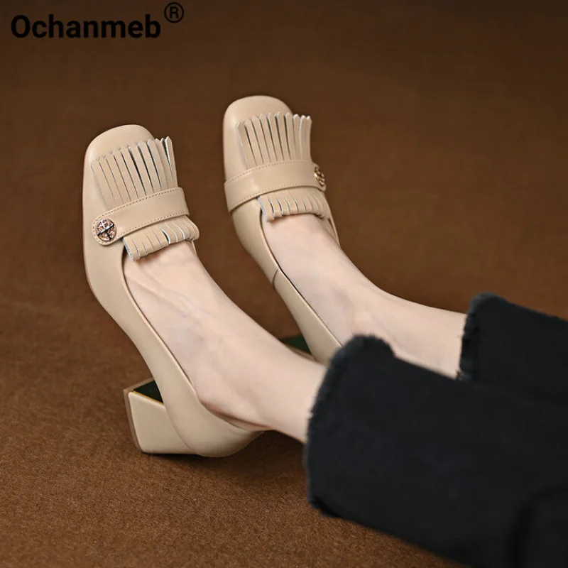 

Женские туфли с бахромой Ochanmeb, туфли-лодочки из натуральной кожи на высоком блочном каблуке с квадратным золотым носком, обувь для офиса в стиле ретро, Размеры 33-40, 2023