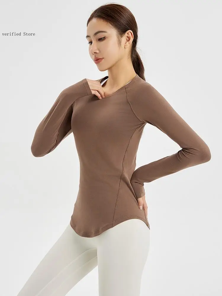 Женская спортивная футболка из полиэстера Nike