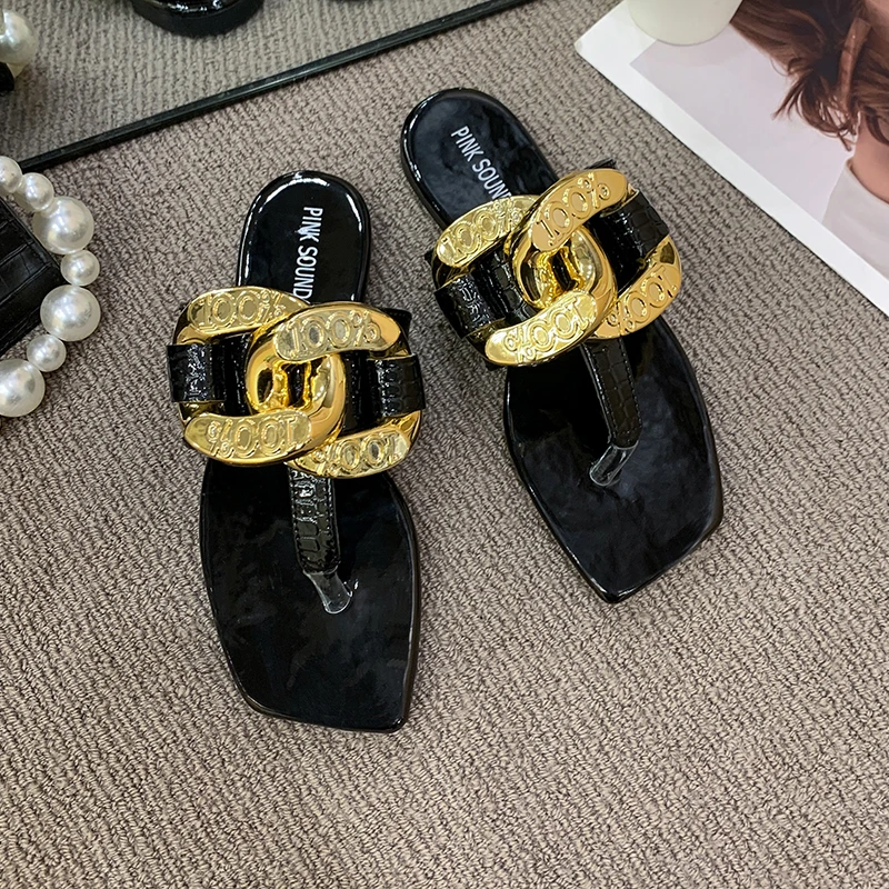 

Женские современные шлепанцы, летние пляжные шлепанцы, новинка 2022, повседневная женская обувь, сланцы, Уличная обувь с металлическим украше...