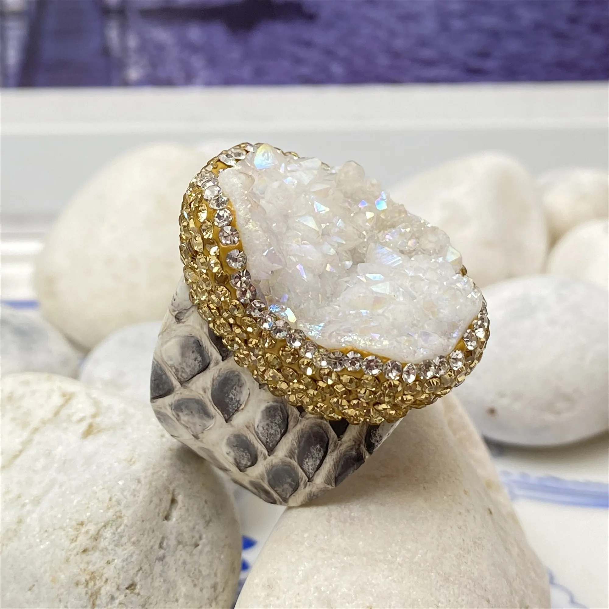 

European and American style crystal tooth ladies ring leather personality trend jewelry