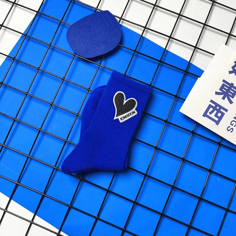 Patch Embroidery Love Middle Tube Stockings for Men Women Sports Lovers Cotton Socks Net Red All-match Casual Sock Four Seasons