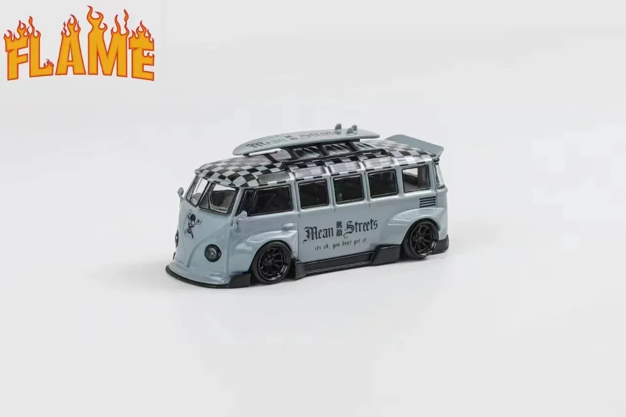 **Предзаказ ** Модель пламени 1:64 Kombi T1 Литая под давлением модель автомобиля с