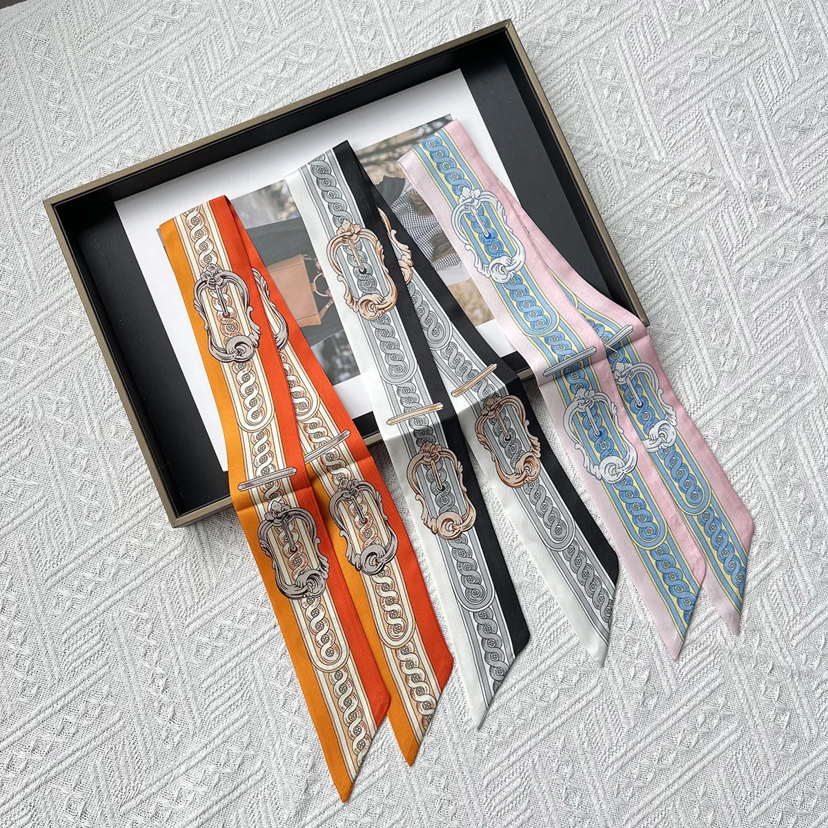 

2023 100% Silk Scarf Fashion Chain Printing Design Women Foulard Hair Bag Scarves Neckerchief Headband Female Bow Ties