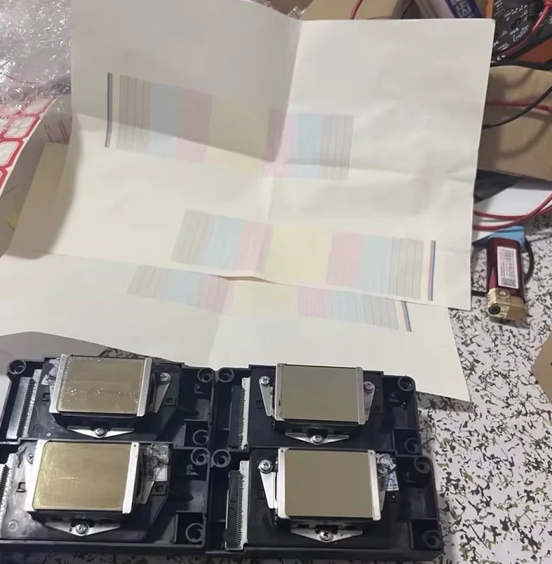 Разблокированная универсальная печатная головка принтера Epson F186000