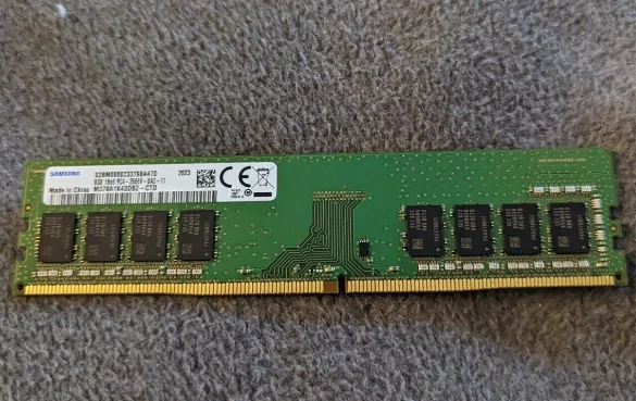 

For Samsung M378A1K43DB2-CTD 8G 1RX8 PC4-2666V-U DDR4 desktop memory