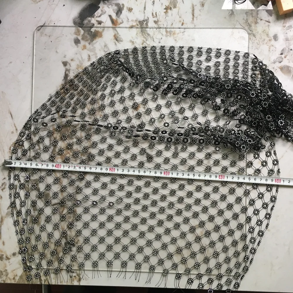 Круглый сетчатый бриллиант. Аксессуары для одежды. Экологически чистые