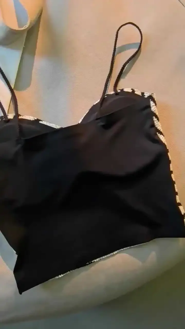 Классическая полосатая майка на бретельках с подушечками для бюстгальтера