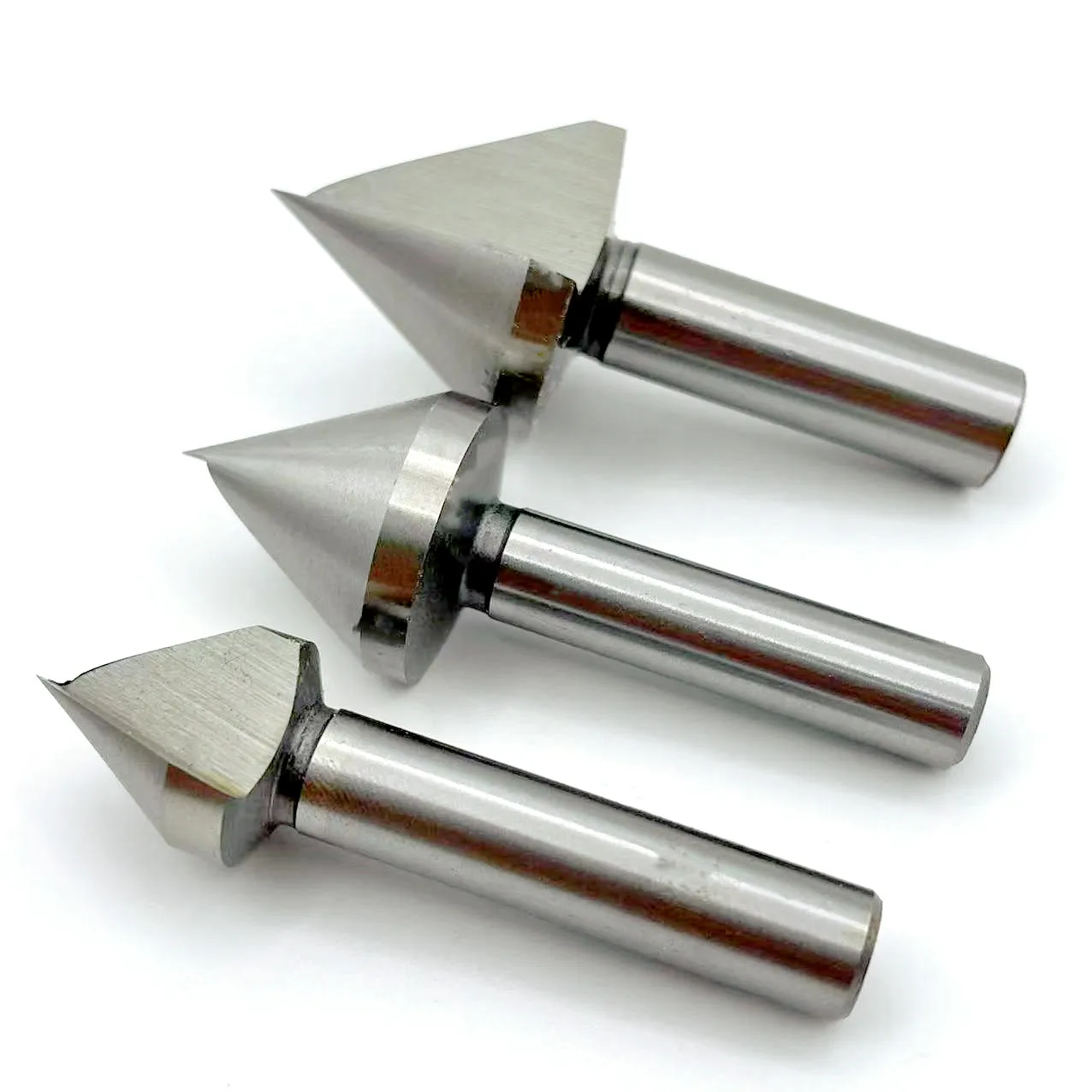 Рисунок 4 - Зенкер из твердых металлов с одной кромкой