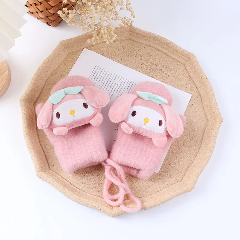 Рисунок 5 - Мультяшная плюшевая кукла аниме