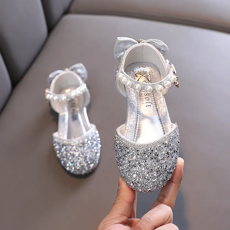 

Ainyfu New Girls Beading Bowknot Sandals Summer Fashion Children's Sequins Wedding Princess Sandals Kids Soft Bottom Flat Shoes