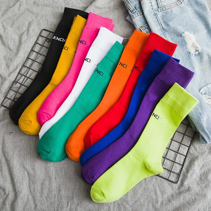

Hot sale 2022 New Fashion Novelty Harajuku lettering Socks women Skateboard street sports Casual socks long tube girl men socks
