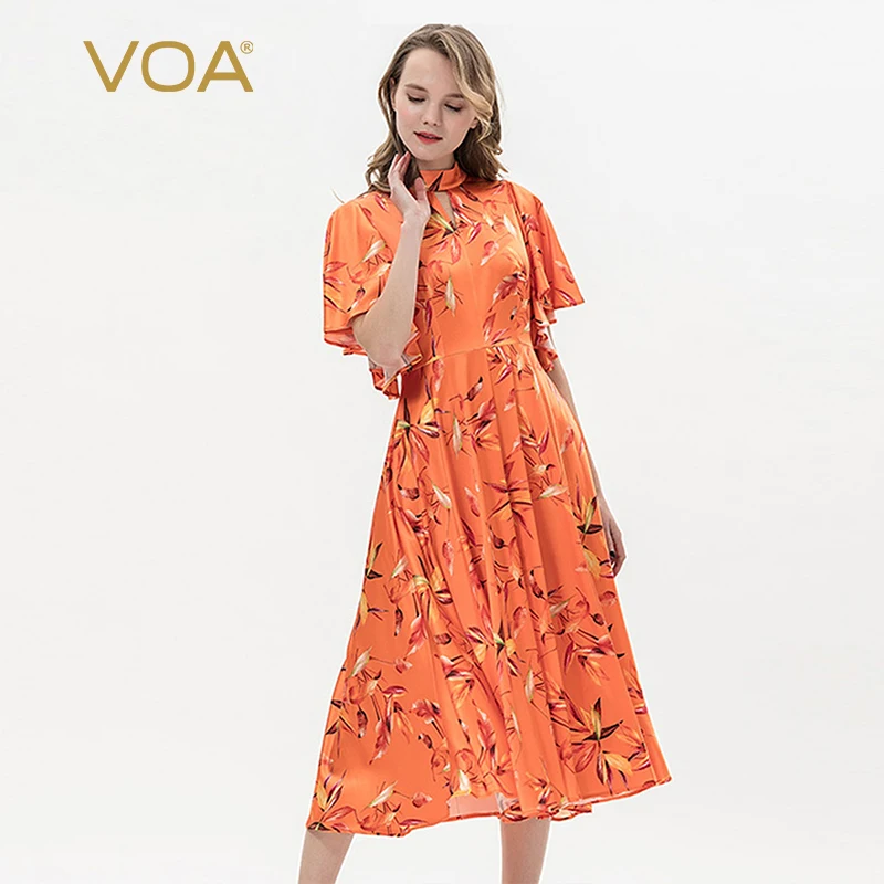 Женское атласное платье VOA шелковое эластичное приталенное с коротким рукавом и