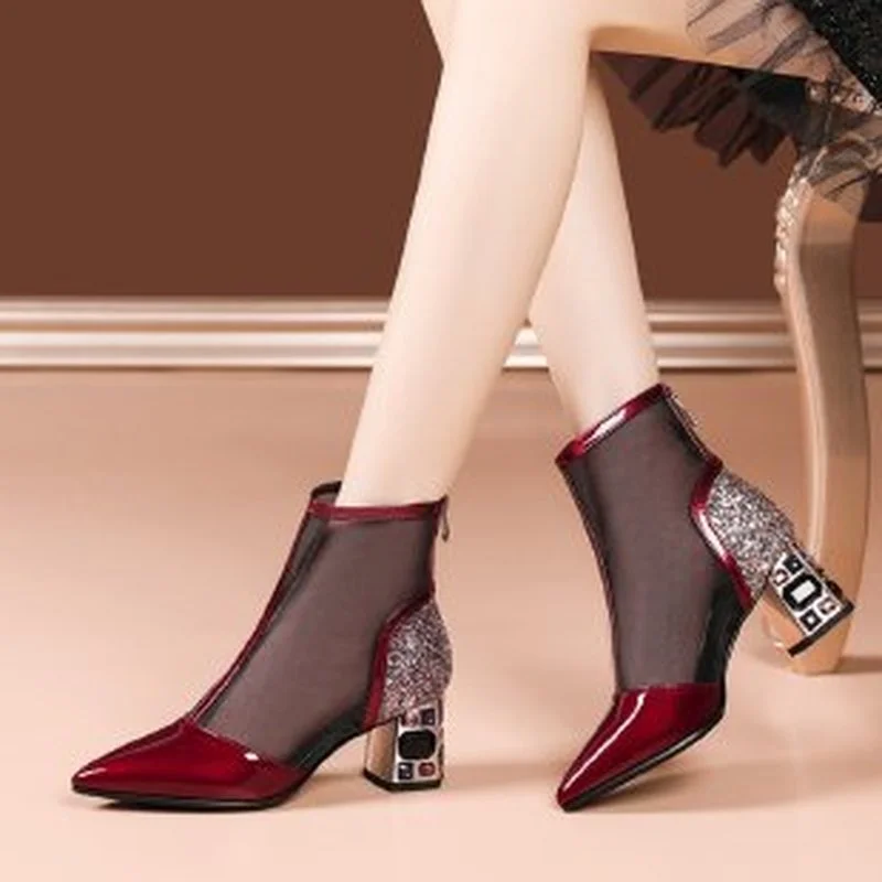 

Summer 2023 New Women's Shoes British Style Fashion Rhinestone Mesh Rear Zipper Pointed Toe Thick Heel Sandals Women