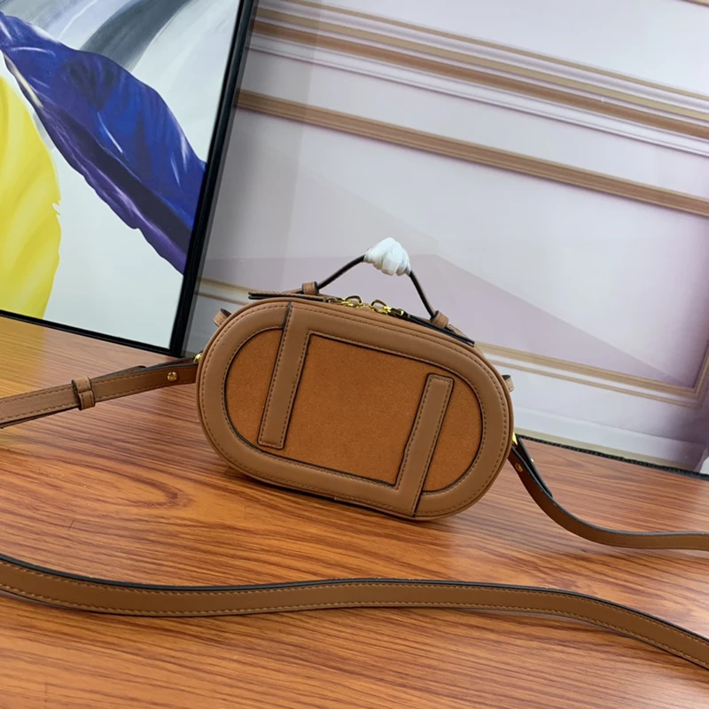 

Women Designers Mini Shoulder Bags Handbags High Quality O 'Lock Crossbody Oval Camera Bag Genuine Leather Clutch Purse Wallets