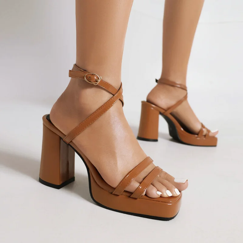 

Женская летняя обувь с открытым носком, модная универсальная Новая женская обувь с узкими ремешками, привлекательные женские сандалии на квадратном каблуке высотой 10 см, приблизительно 35-43