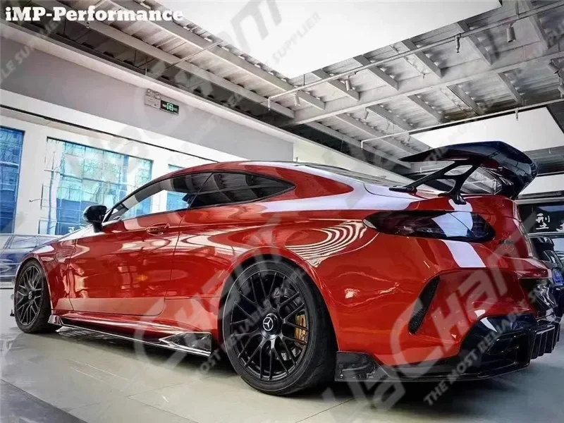 Фото Стильные боковые юбки GT3 из сухого карбона для автомобилей 2019-2021 911 992.1 Carrera & S & 4 & 4S. №4