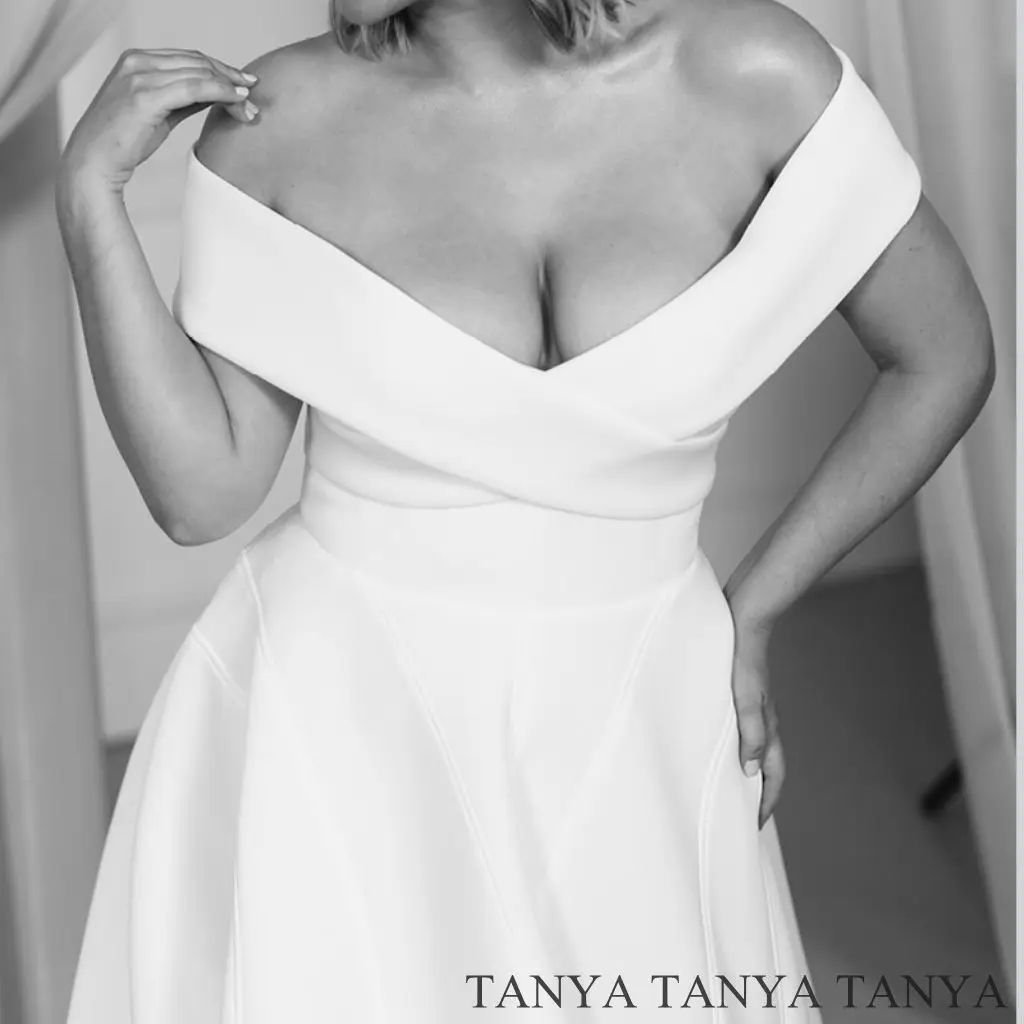 

Simple Wedding Dresses Deep V Neck Off The Shoulder A Line Elegant Classical Bridal Gown Zipper Back Wedding Dress SWD722