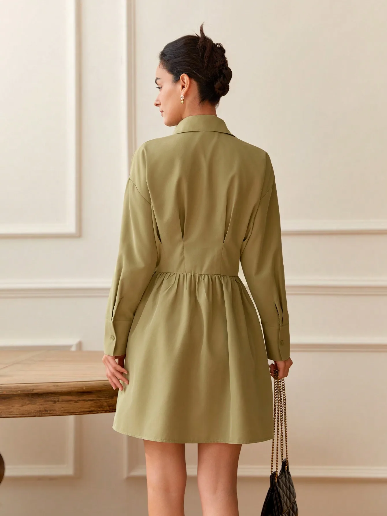 Плиссированное платье AEL Lady с пышными рукавами