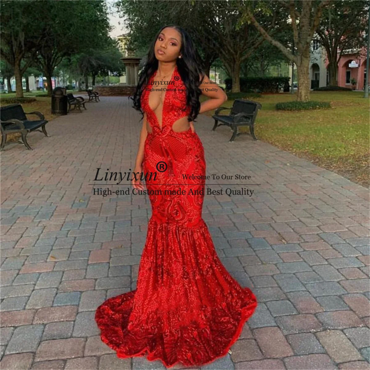 

Sexy Red Sequins Mermaid Prom Dresses Backless Halter Long Black Girls Evening Party Gowns Sleeveless Court Train robes de soiré