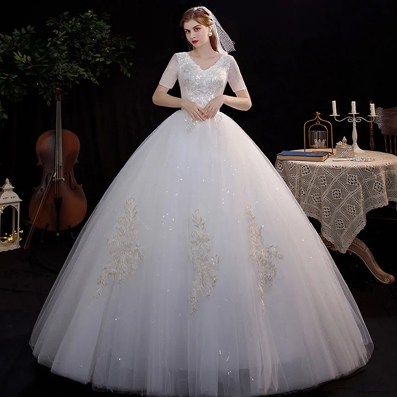 

Luxury Princess Wedding Dress Fashion V Neck Ball Gown Wedding Dress Short Sleeves with Appliques Sqequins Large Size