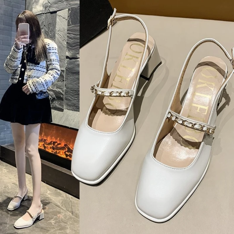 

Женские туфли-лодочки на массивном каблуке, с квадратным носком и цепочкой