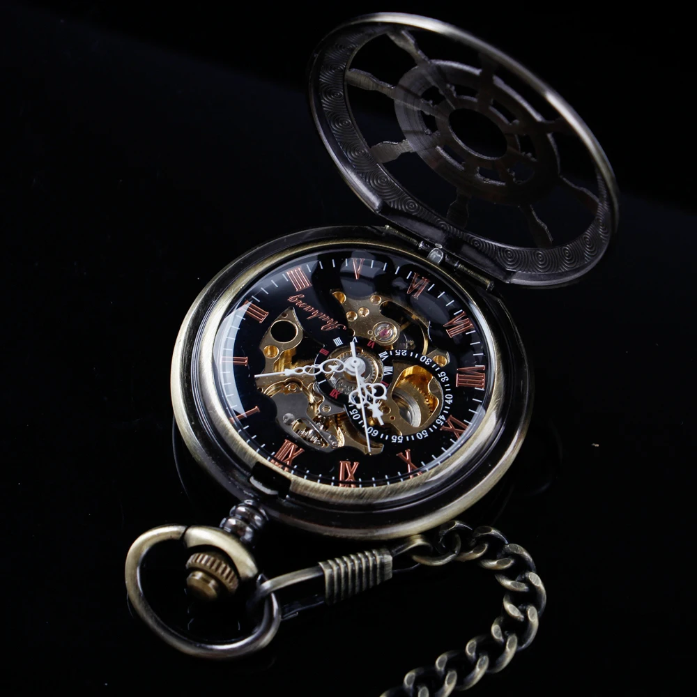 Vintage Bronze Rudder Hollowed-Out Mechanical Manual Pocket Watch Gold Roman Digital Skull Dial Pendant Automatic Antique Clock