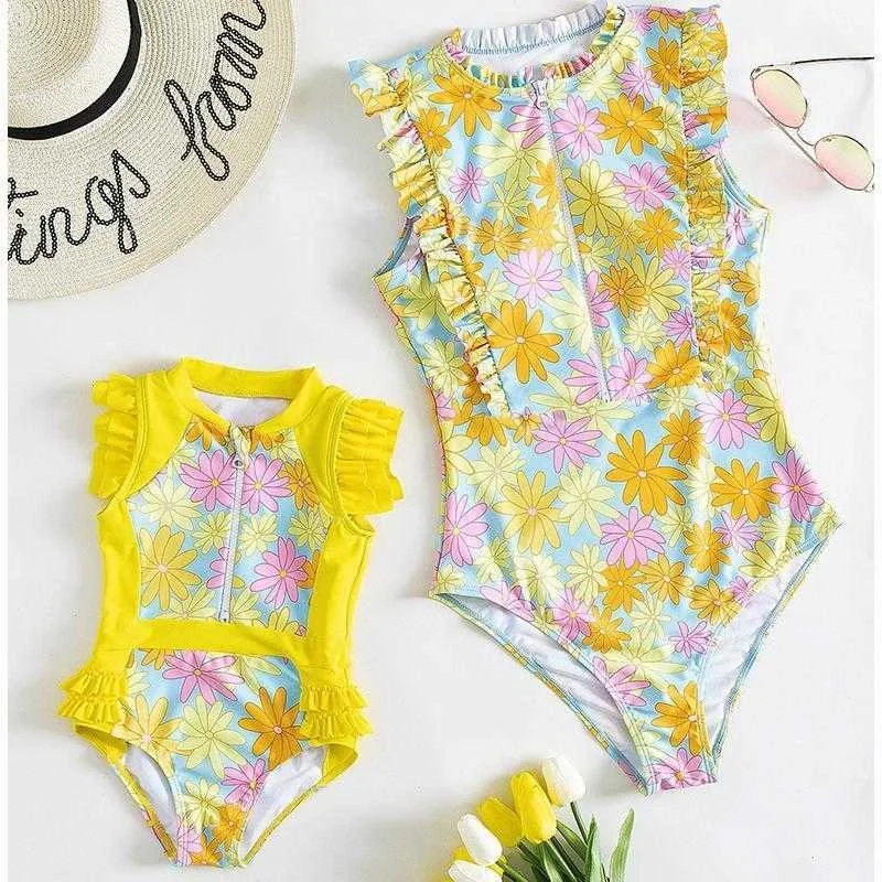 

Wave Edge Beauty Swimsuits Back Floral Print One Piece Swimsuit Female Bikini
