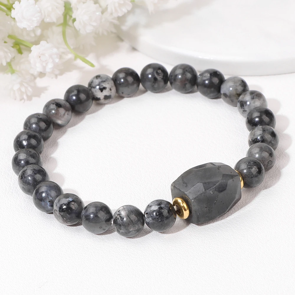 Женский браслет из розового кварца