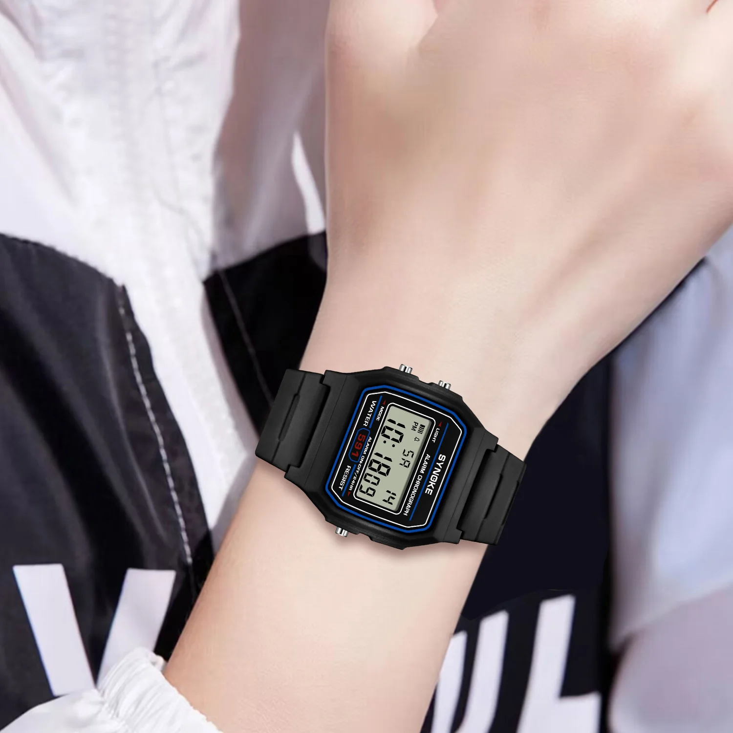 Модные мужские цифровые часы с секундомером