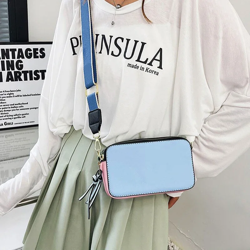 

2023 Women Leather Camera Bag Letter Shoulder Strap Solid Fashion Crossbody Bag for Ladies Exquisite Design Single Shoulder Bag