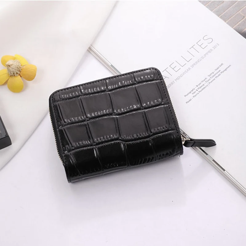 New Women Genuine Leather Wallets Letter Embroidery Short Purse For Ladies Excellent Alligator Cowhide Card Holder Hasp Billfold