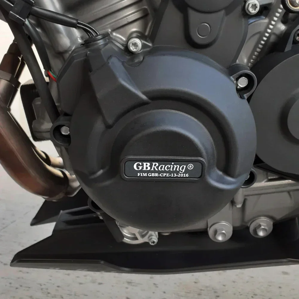 Комплект защитных крышек двигателя для KTM 790 Duke R 2018-2023 / 890 2020-2023