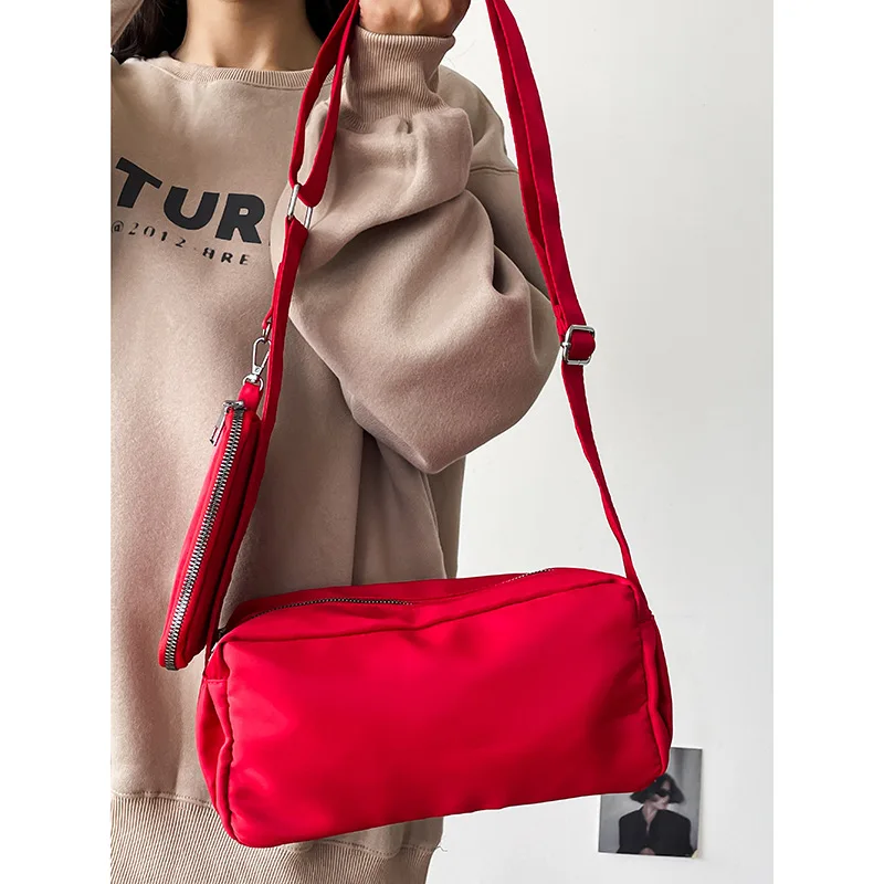 

Red Casual Toast Bag 2022 New Retro Pillow Bag Crossbody Bag Women's Versatile One Shoulder Underarm Bag