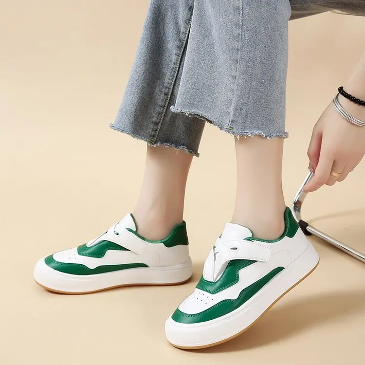 

2022 Sports Shoes Women's Flat Platform Shoes Fashion Breathable Thick Bottom Casual Students Ladies Comfortable Sports Shoes