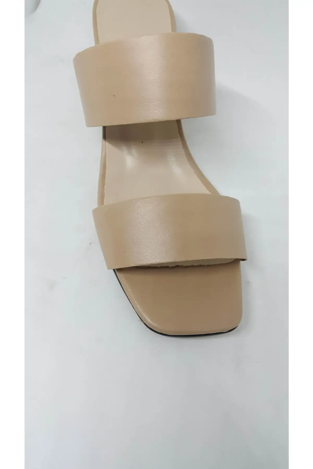 

Women thick double band thick heels slippers