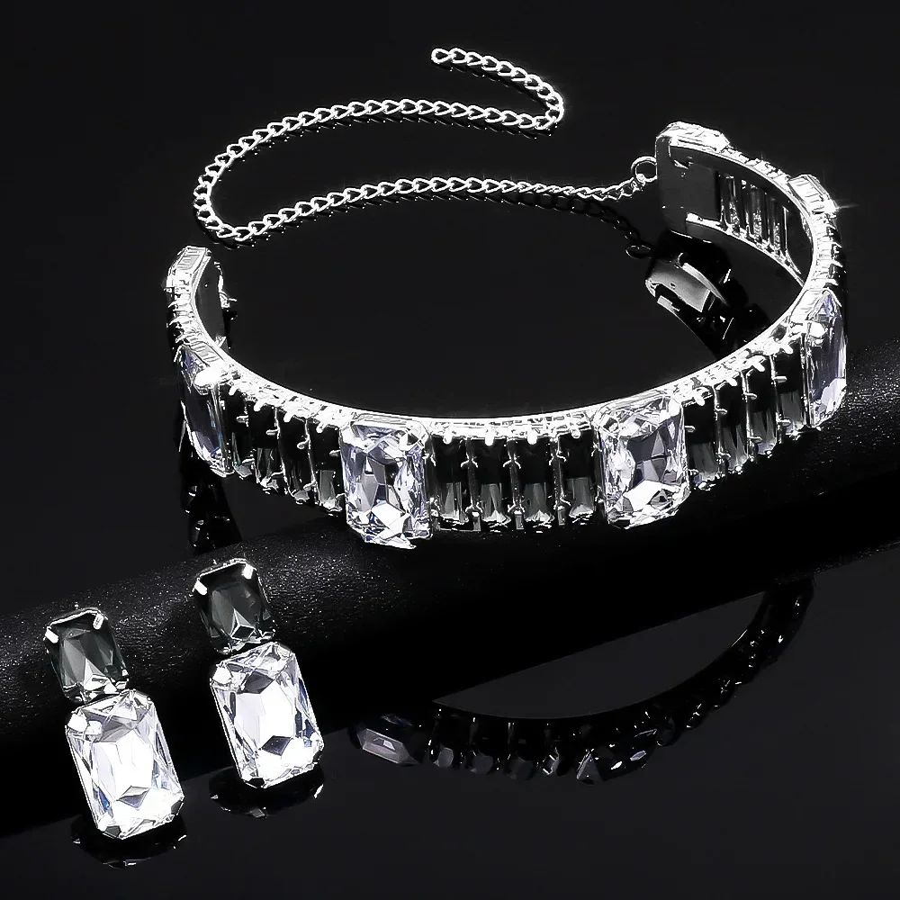 Женское ожерелье-чокер с квадратным кольцом