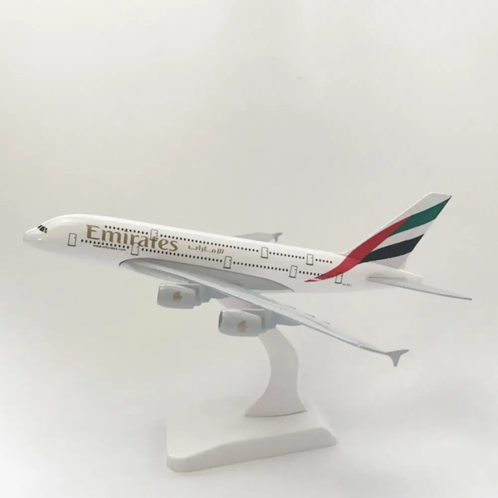 

20cm Eco-friendly Miniature Alloy Plane Model Ornament Plane Ornament 1: 200 Equal Ratio Anti-Scratch