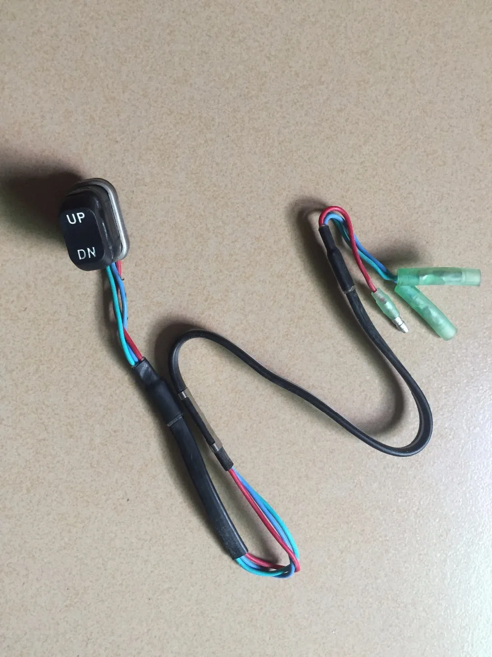 Переключатель TRIM &amp TILT A для подвесных моторов Yamaha