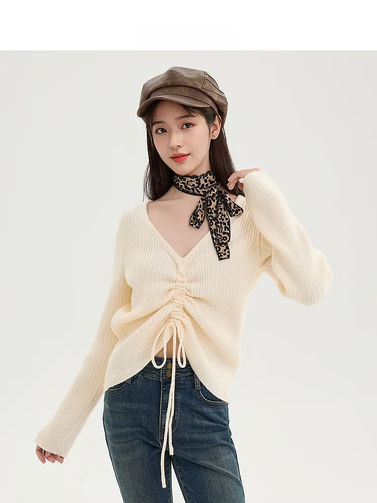 Sanfu Red Knit новинка 2024 осенний плиссированный укороченный свитер с v-образным