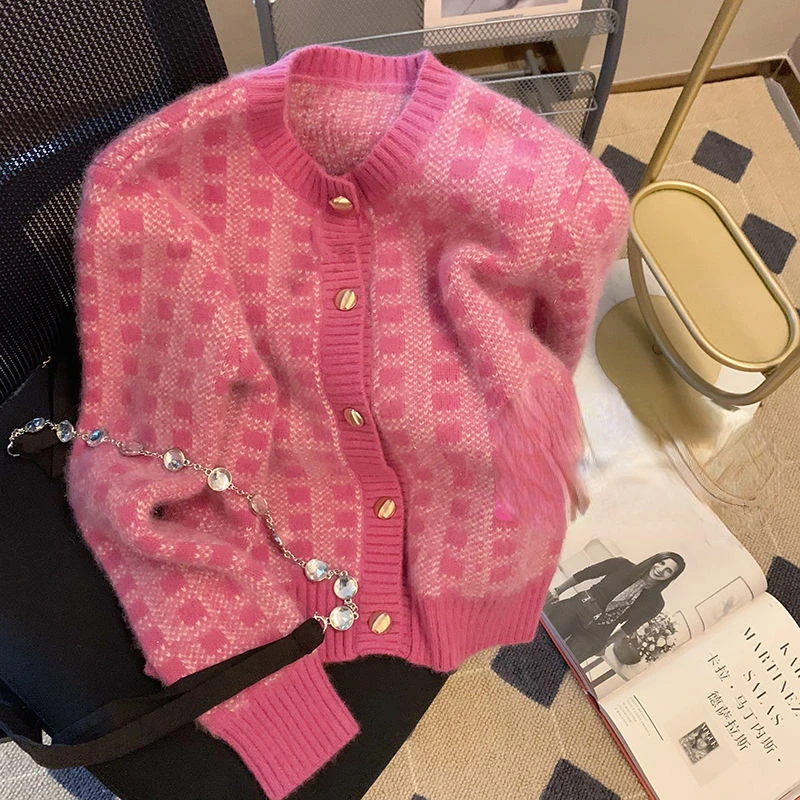 

Women 2022 Autumn Winter Fashion Soft Plaid Sweater Coats Female Short Knit Cardigan Jackets Ladies O-neck Loose Outwear Y318