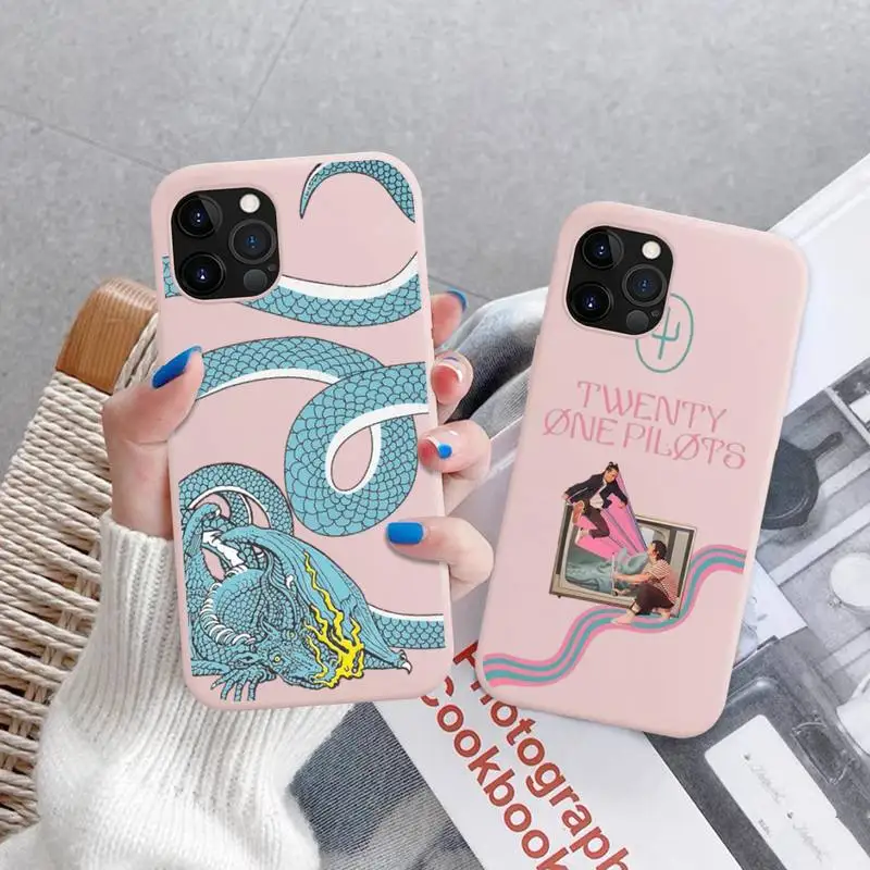 

Twenty One 21 Pilots Scaled icy Phone Case for iPhone 11 12 13 Mini Pro Xs Max 8 7 6 6S Plus X XR Solid Candy Color Case