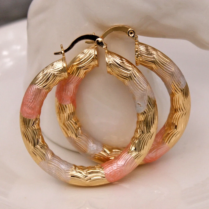 

Simple Retro Geometric Round Big Hoop Earrings Hiphop Street Shooting Spiral Earrings for Women Bridal Wedding Jewelry Gifts