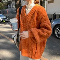 Оверсайз свитер с v-образным вырезом#3