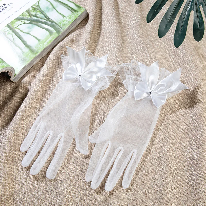 

Elegant White Lace Short Gloves With Bow Wedding Party Bride Full Finger Mittens Summer Sunscreen Gloves For Women Girl