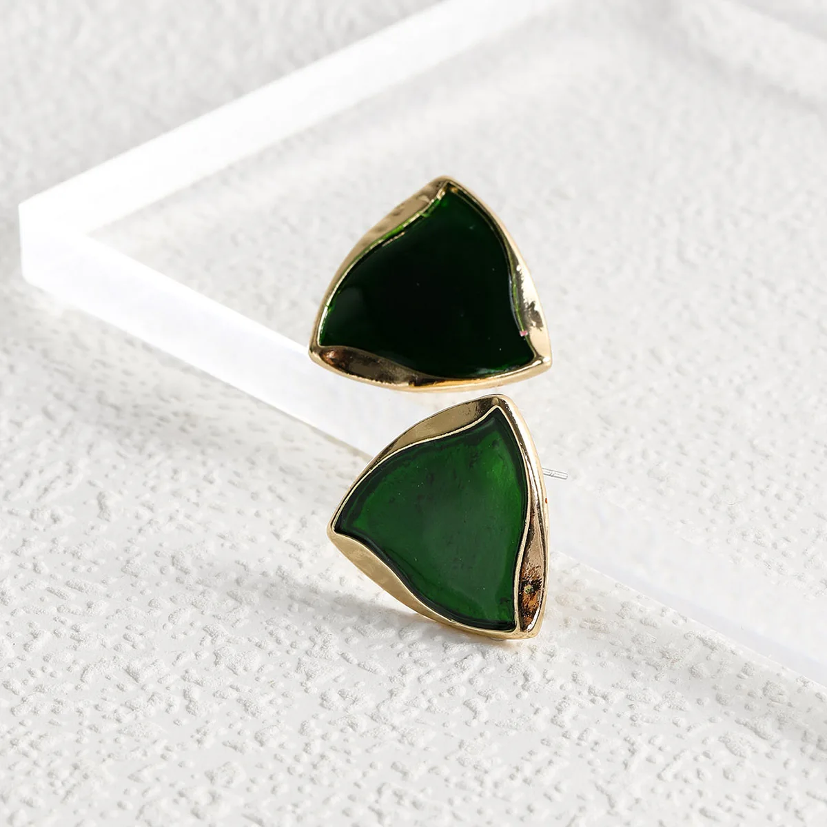 

Retro Dark Green Red Versatile Triangular Alloy Stud Earrings For Girls Creative Earrings Festival Jewelry Accessories